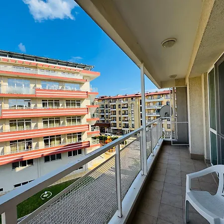 Apartment Sunny House 304 Three Bedroom Sunny Beach