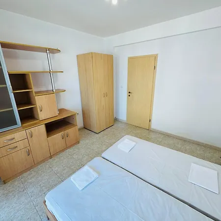 Sunny House 304 Three Bedroom Apartment Sunny Beach